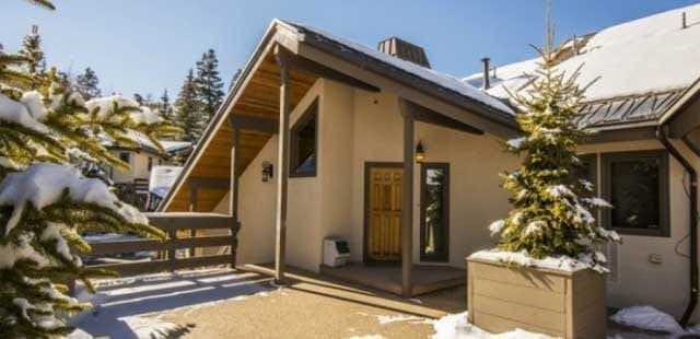 Ontario Lodge