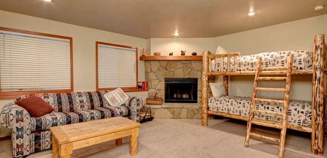 2431 Nansen Court