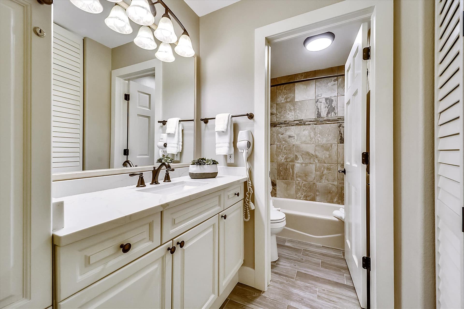 Bathroom - Corral 306E - Breckenridge Vacation Rental