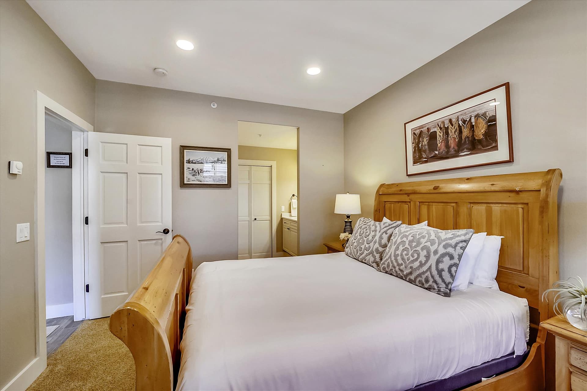 Bedroom - Corral 306E - Breckenridge Vacation Rental