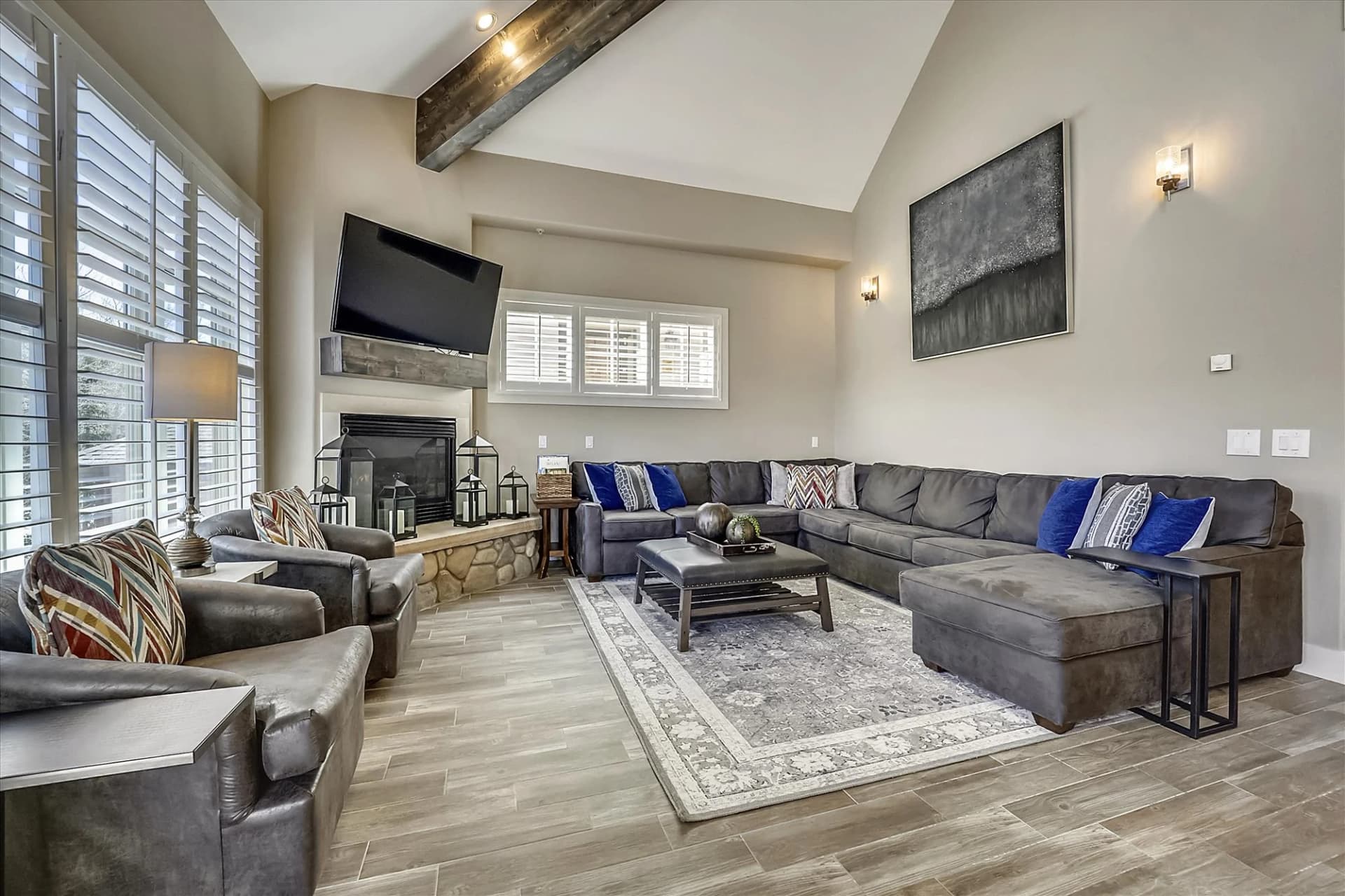 Living Room - Corral 306E - Breckenridge Vacation Rental