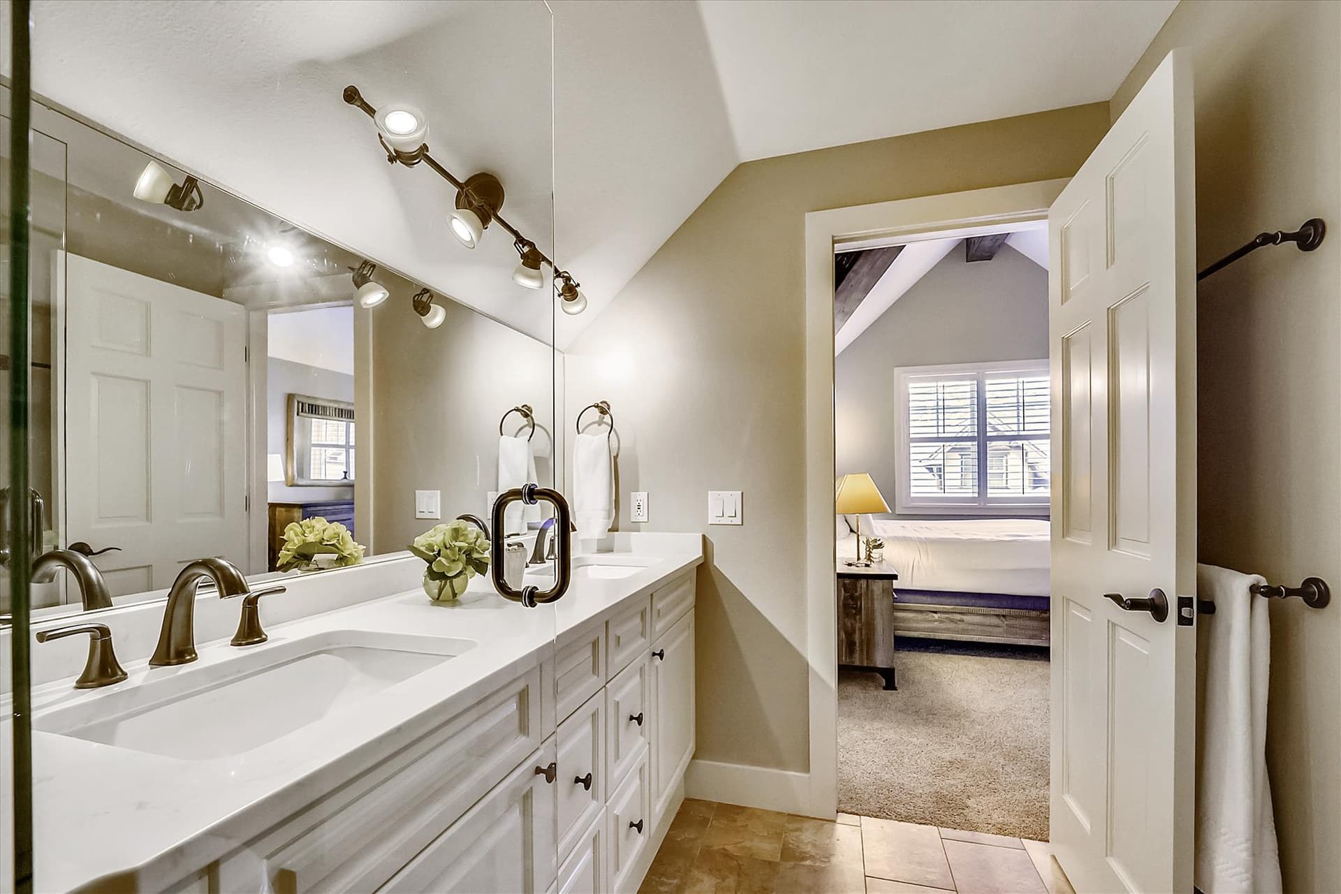 Bathroom - Corral 306E - Breckenridge Vacation Rental