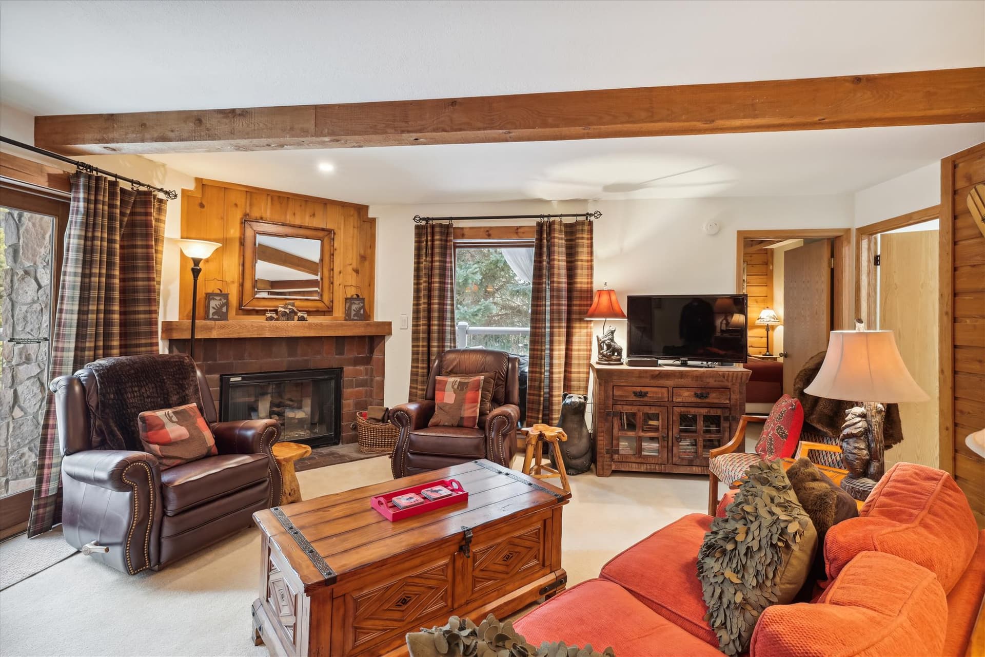 Living Room - Double Eagle B12 - Breckenridge Vacation Rental