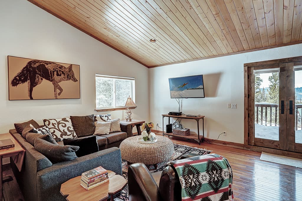 Living Area - Lodge at Boreas Pass - Breckenridge Vacation Renal