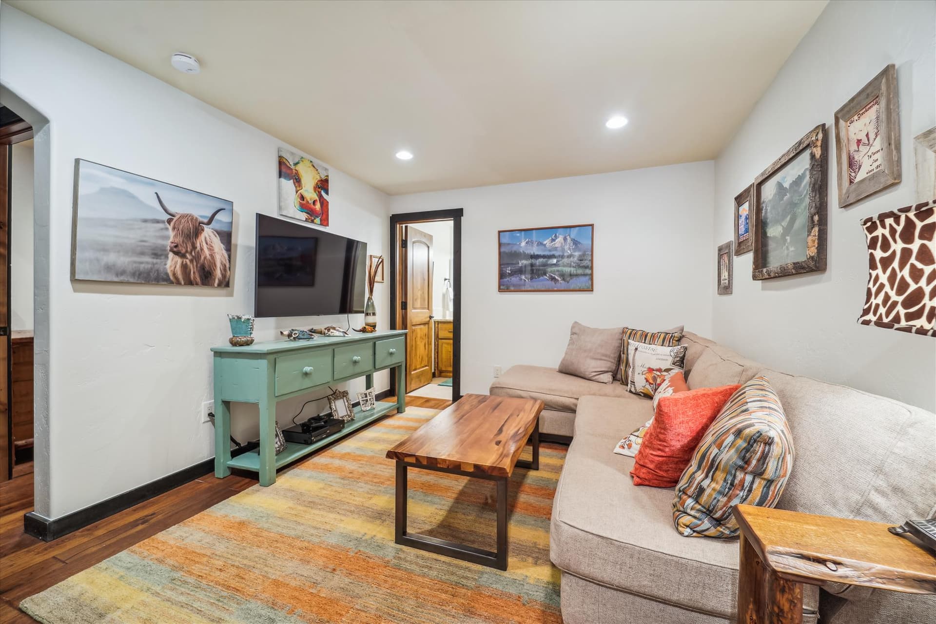 Living Area - Silver Circle Lodge - Breckenridge Vacation Rental