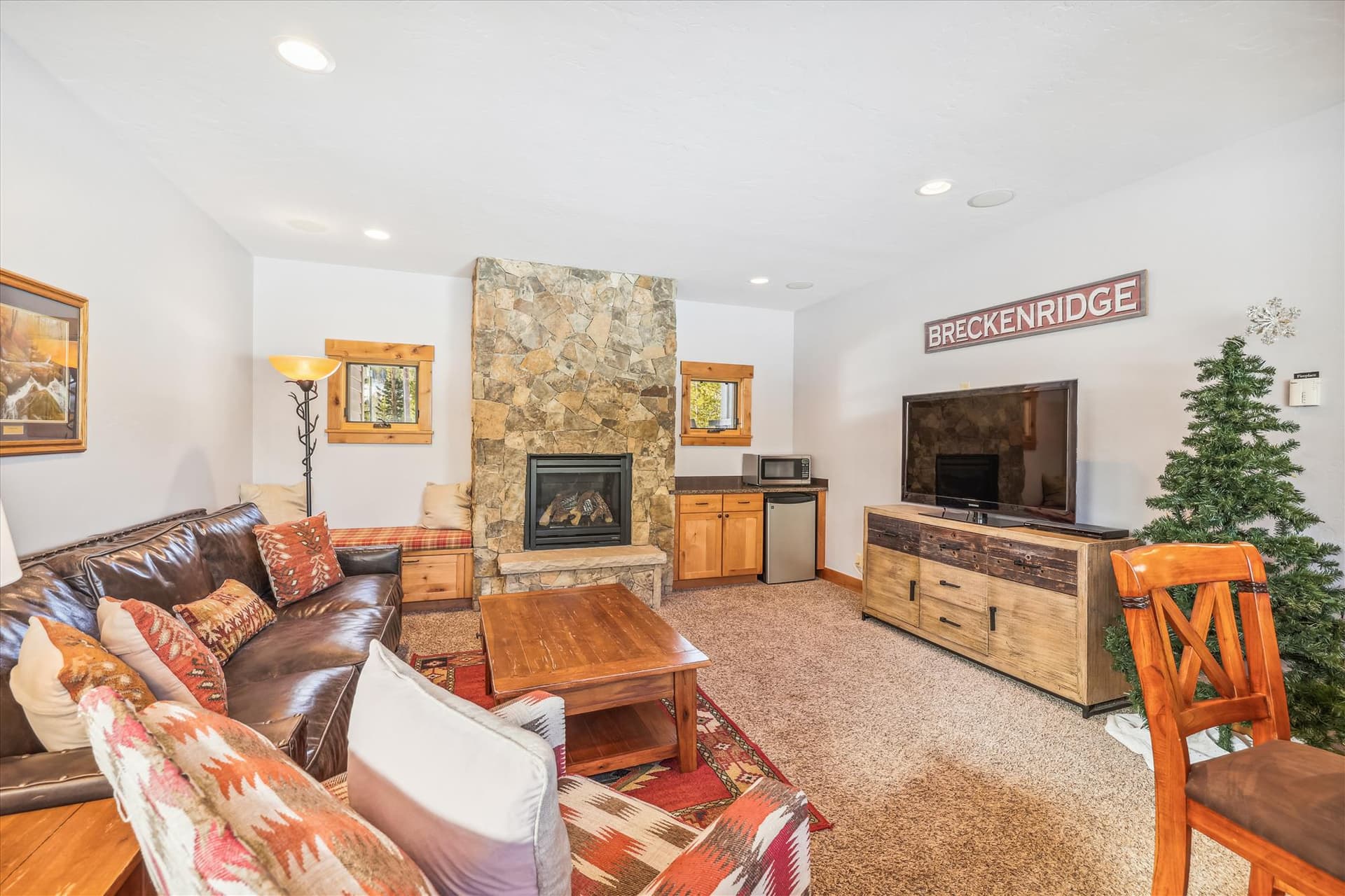 Living Area - Lone Hand Lodge - Breckenridge Vacation Rental