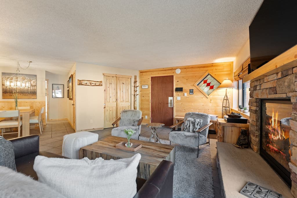 Living Area - Pine Ridge 15A - Breckenridge Vacation Rental