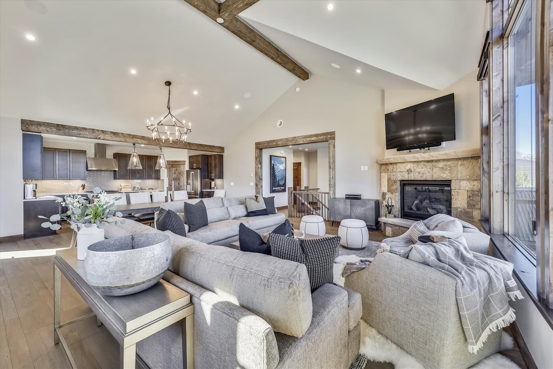Living Area - Cocoa Cabin Breckenridge Vacation Rental