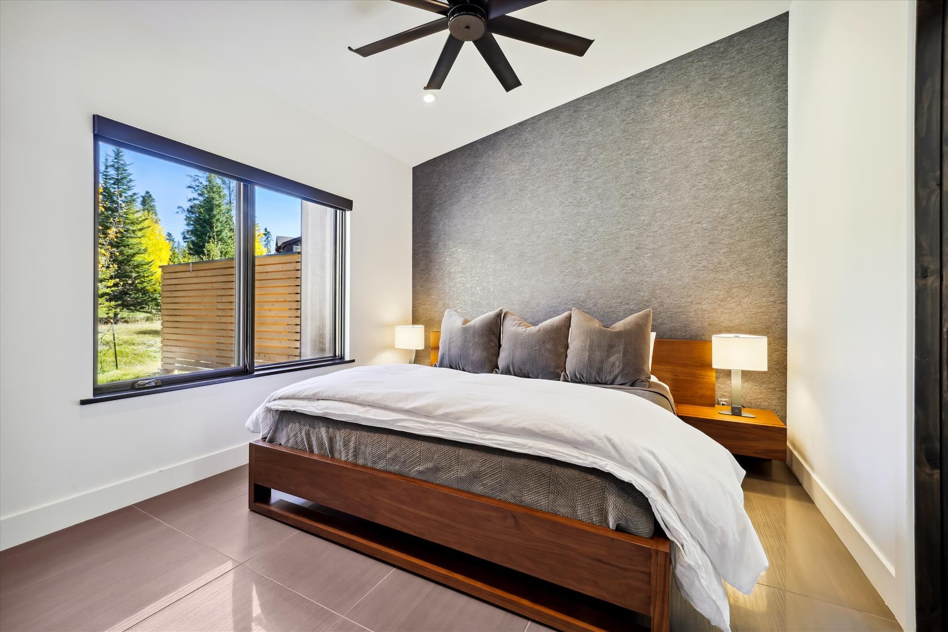 Bedroom - Outside The Bubble - Breckenridge Vacation Rental