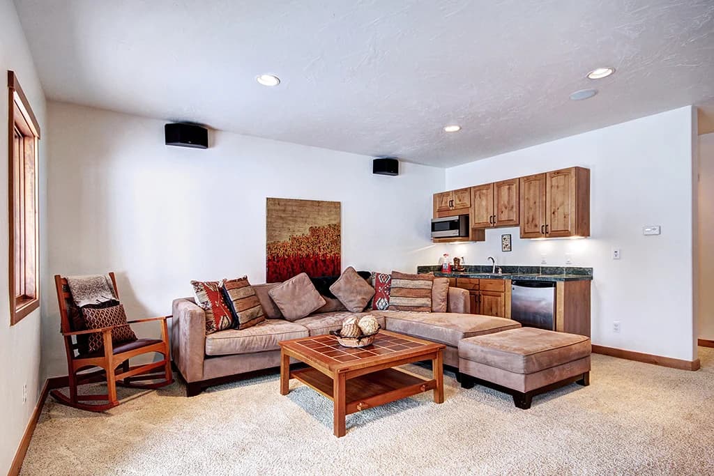 Living Area - Pine Needle Lodge - Breckenridge Vacation Rental