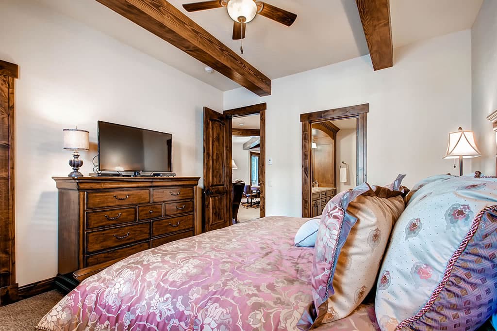 Bedroom, Slopeside Manor, Breckenridge Vacation Rental