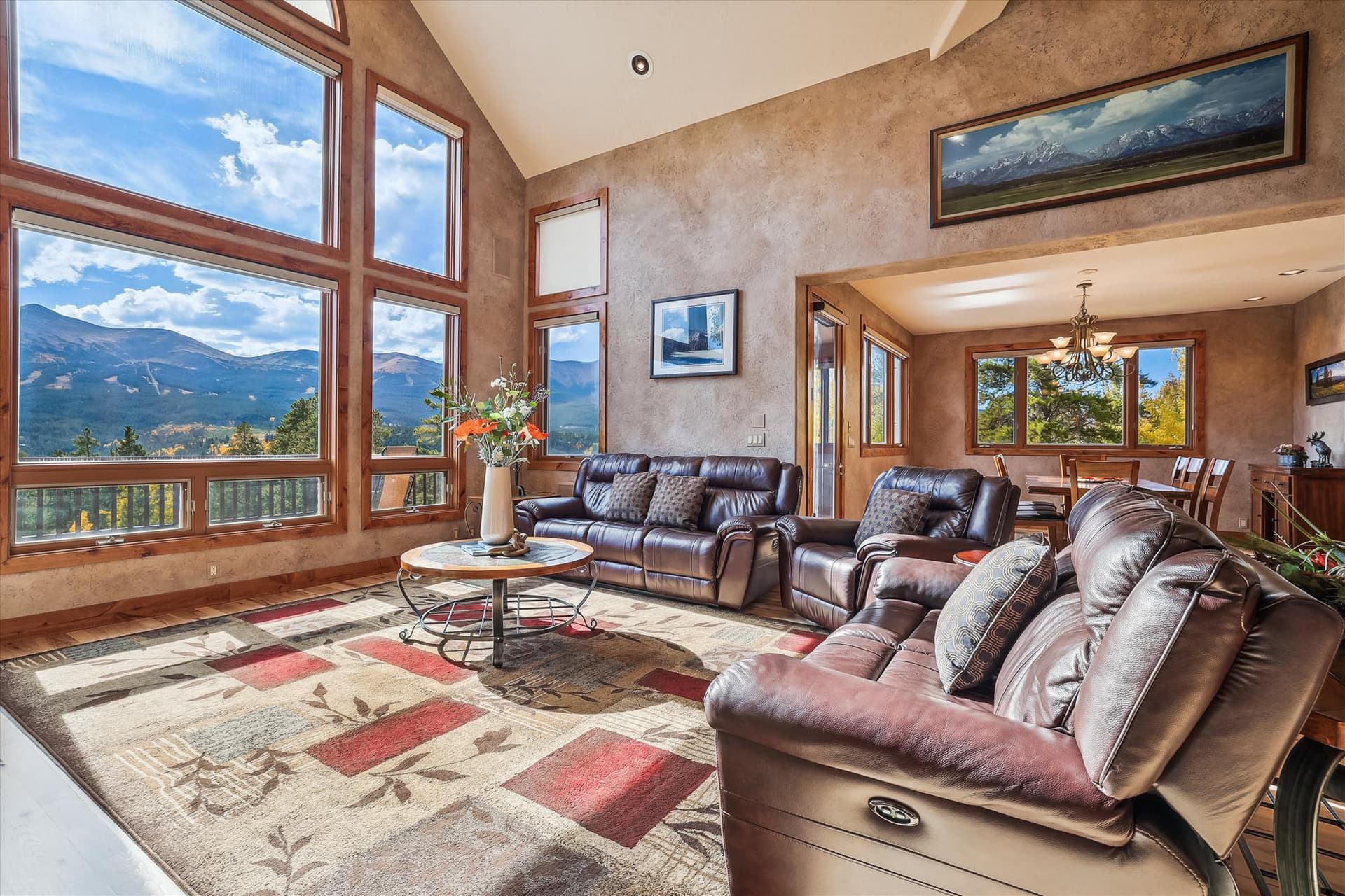 Living Area - Rounds Retreat - Breckenridge Vacation Rental