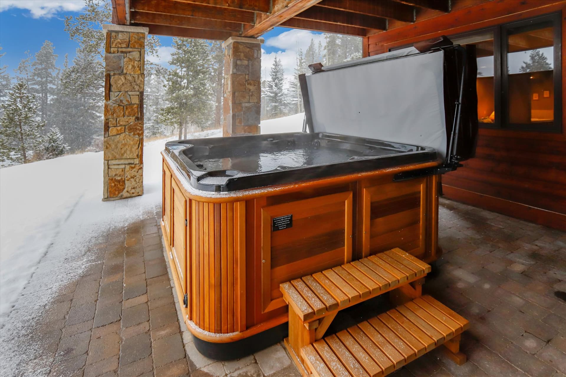 Hot Tub - Rounds Retreat - Breckenridge Vacation Rental