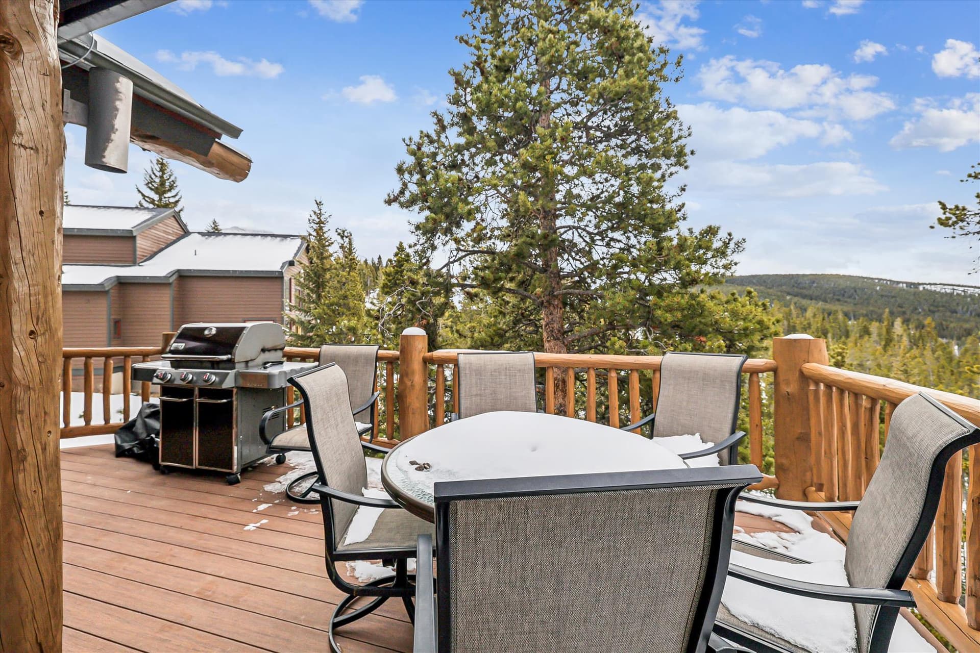 Deck - Dunkin Hill Lodge - Breckenridge Vacation Rental