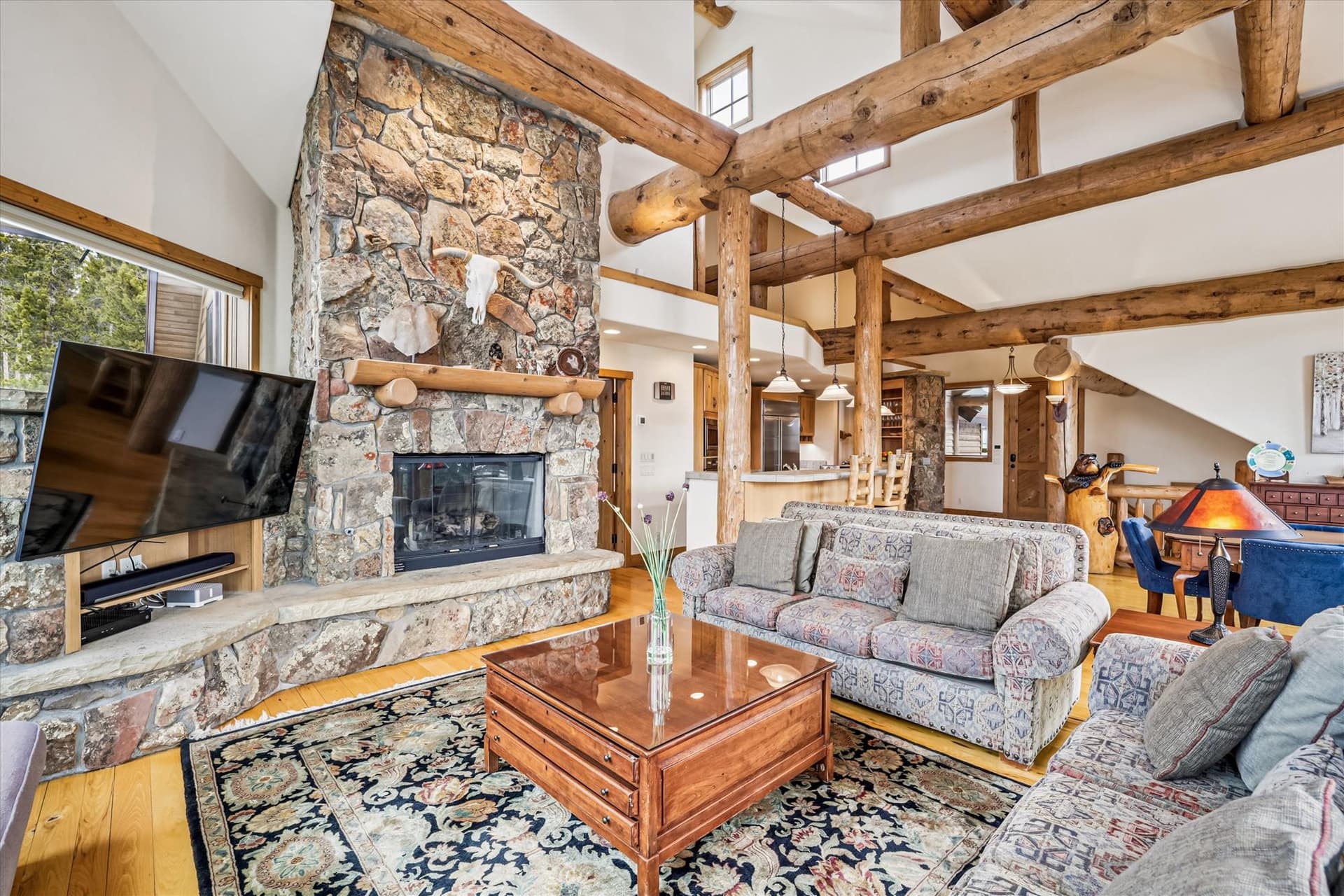 Living Area - Dunkin Hill Lodge - Breckenridge Vacation Rental