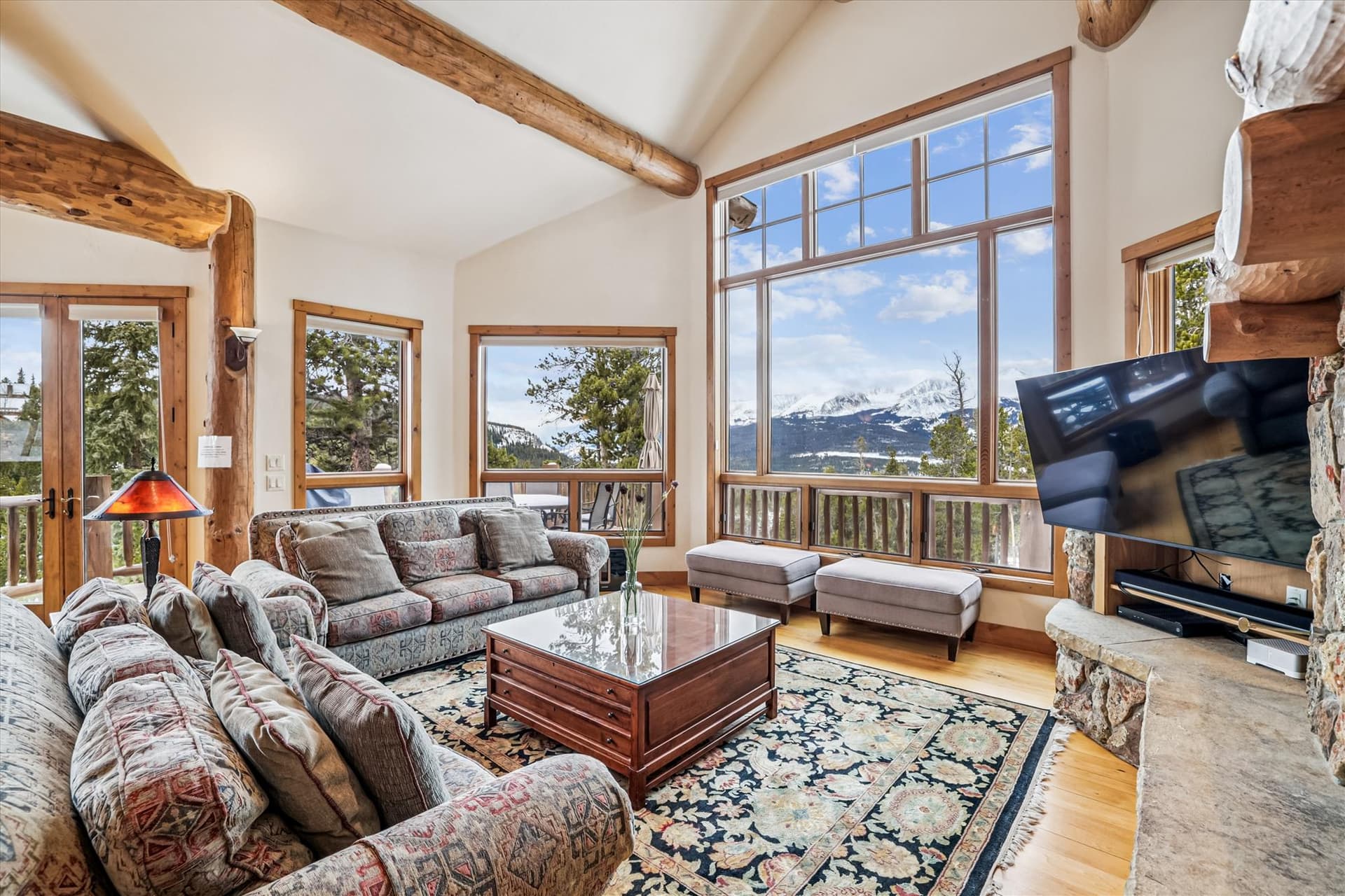 Living Area - Dunkin Hill Lodge - Breckenridge Vacation Rental