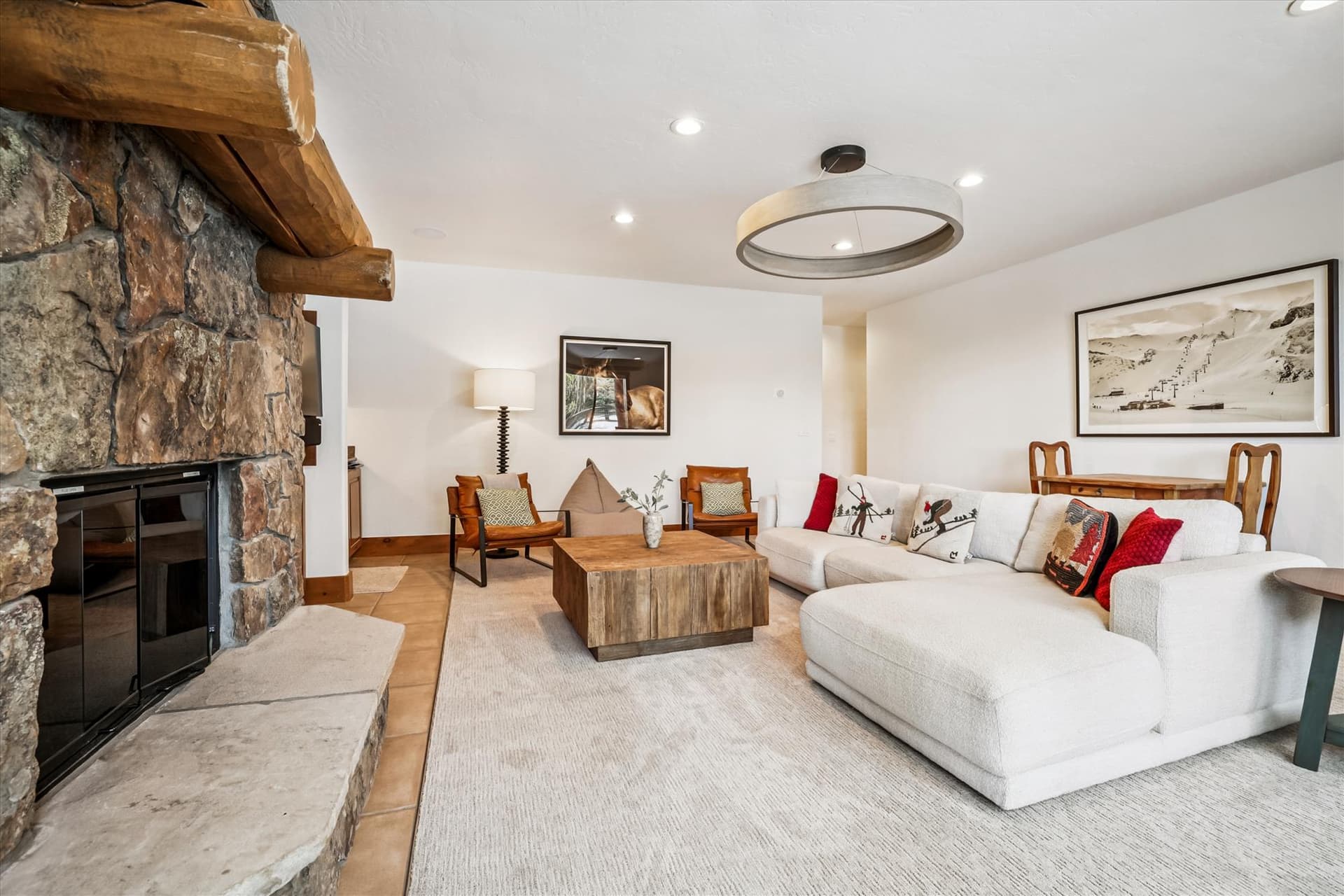 Living Area - Ski Inn - Breckenridge Vacation Rental