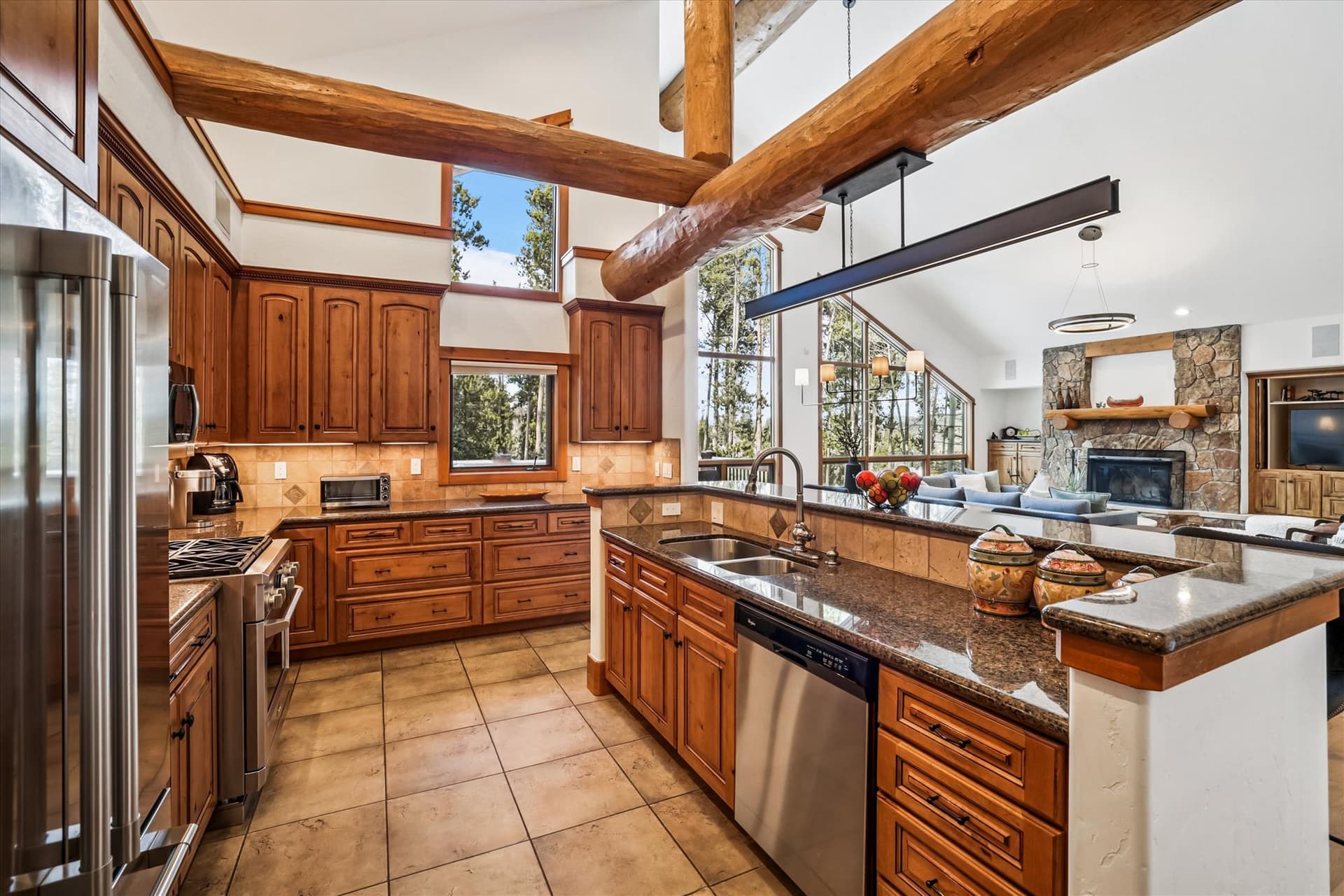Kitchen - Ski Inn - Breckenridge Vacation Rental