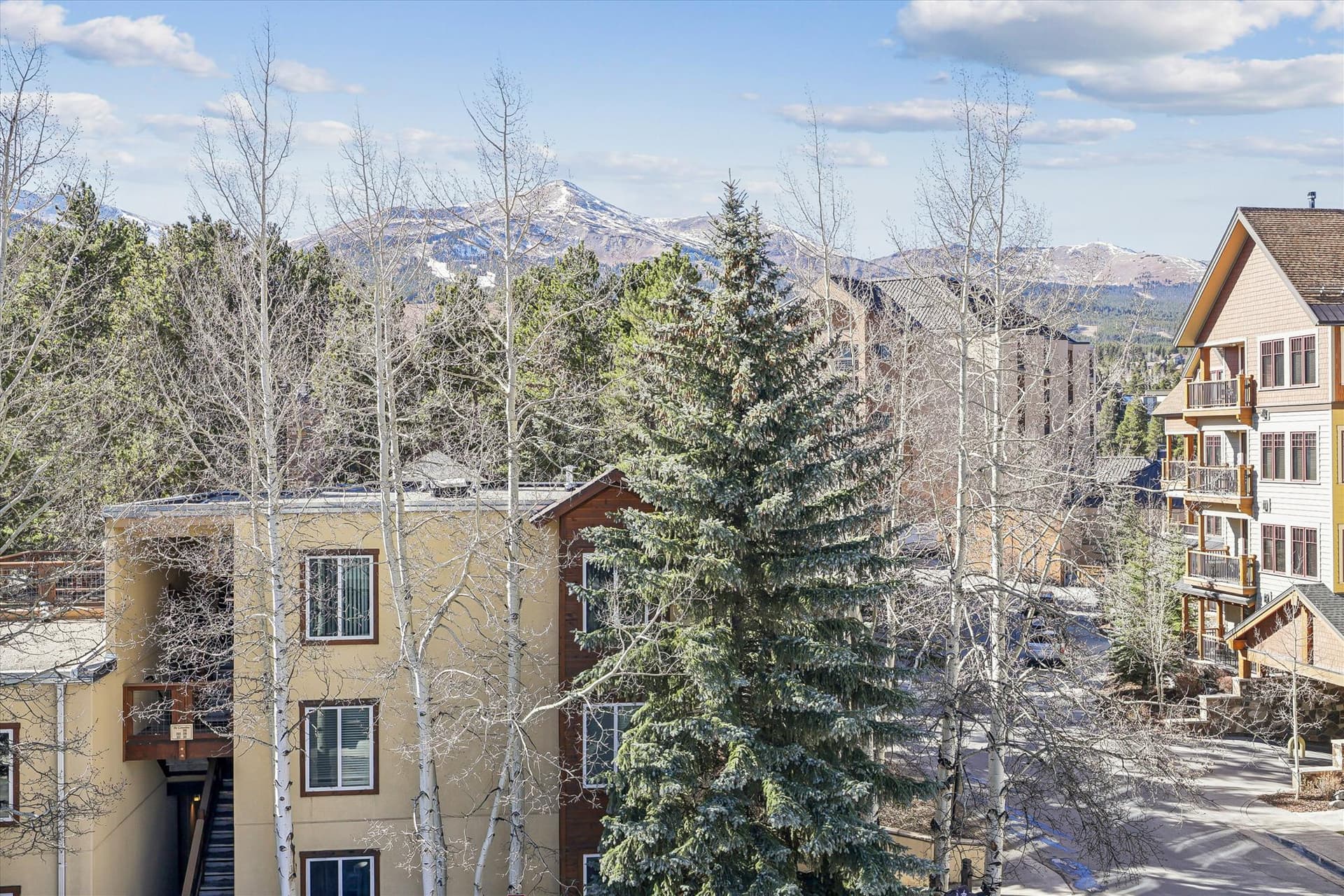 Exterior - Lift Condo 301A - Breckenridge Vacation Rental