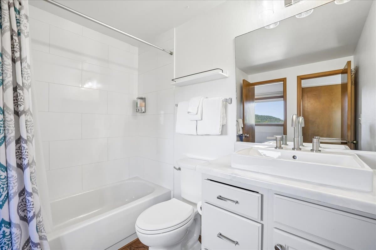 Bathroom - Ski Hill 39 - Breckenridge Vacation Rental