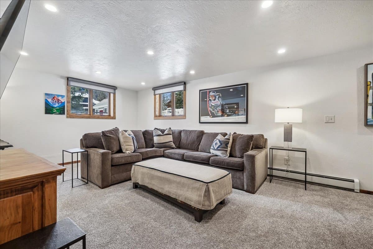 Living Area - Villa Mount Royal - Frisco Vacation Rental