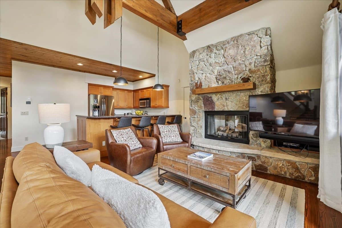 Living Area - Trail Nest - Breckenridge Vacation Rental