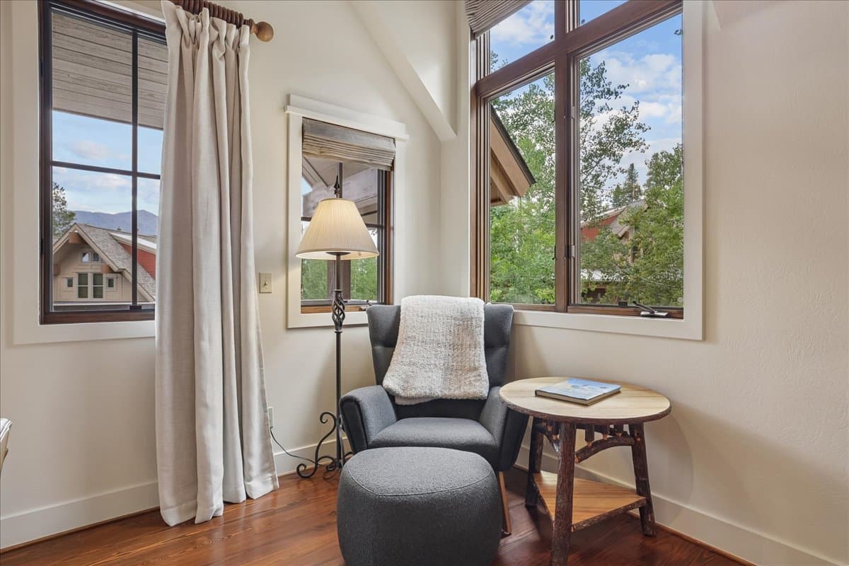 Living Area - Trail Nest - Breckenridge Vacation Rental