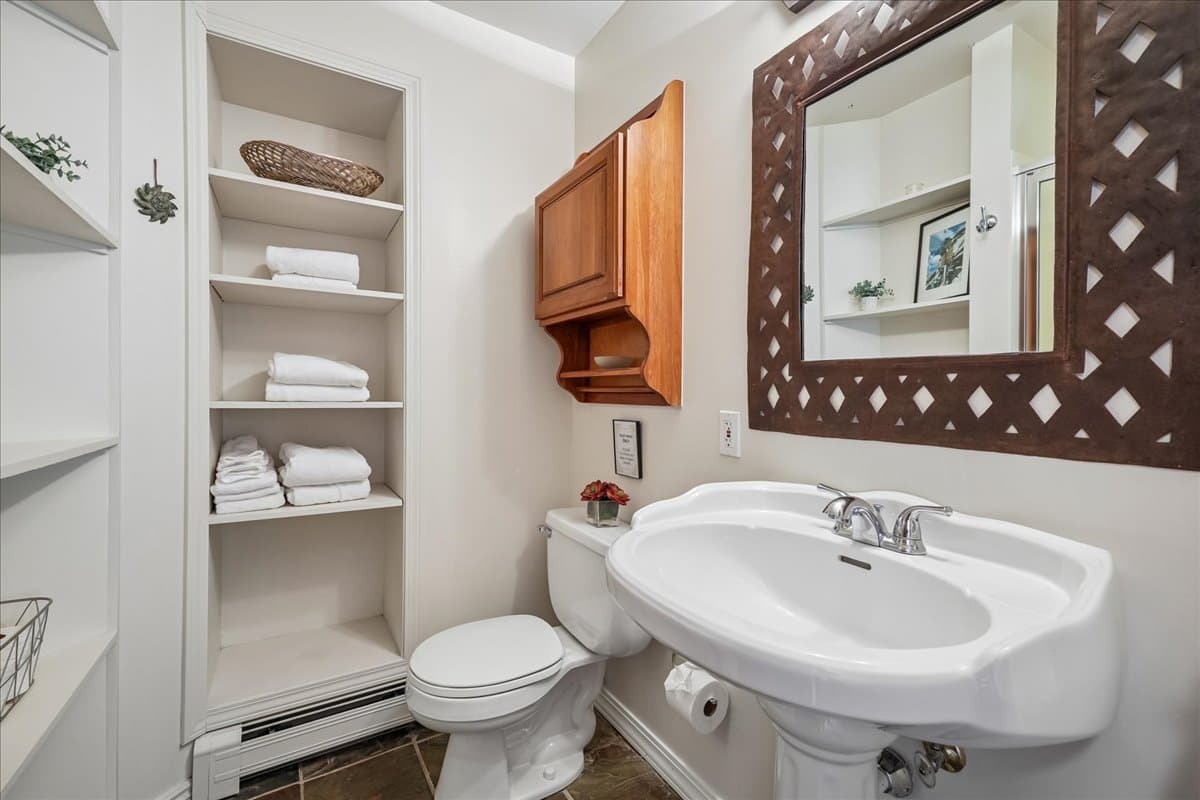 Bathroom - Tenderfoot Basecamp - Dillon Vacation Rental