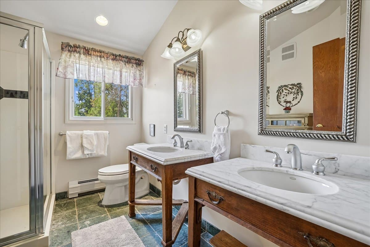 Bathroom - Tenderfoot Basecamp - Dillon Vacation Rental