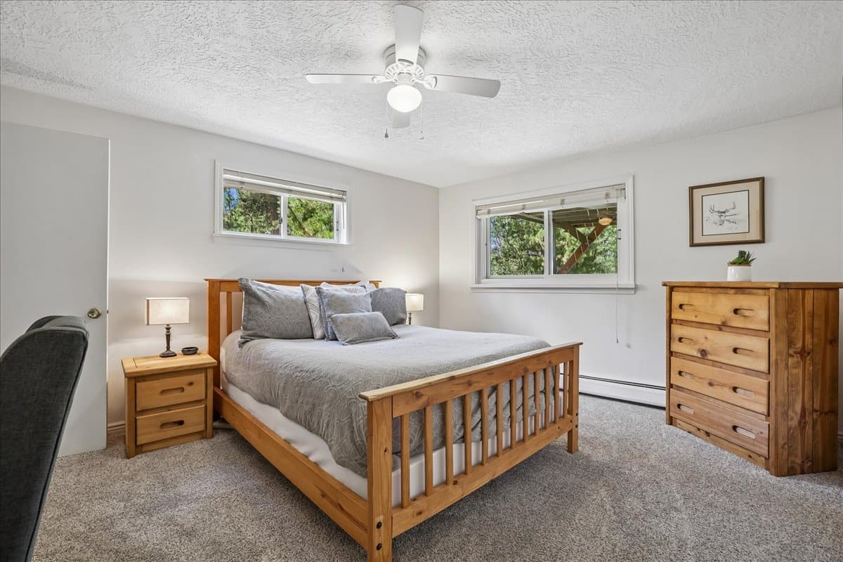 Bedroom - Tenderfoot Basecamp - Dillon Vacation Rental