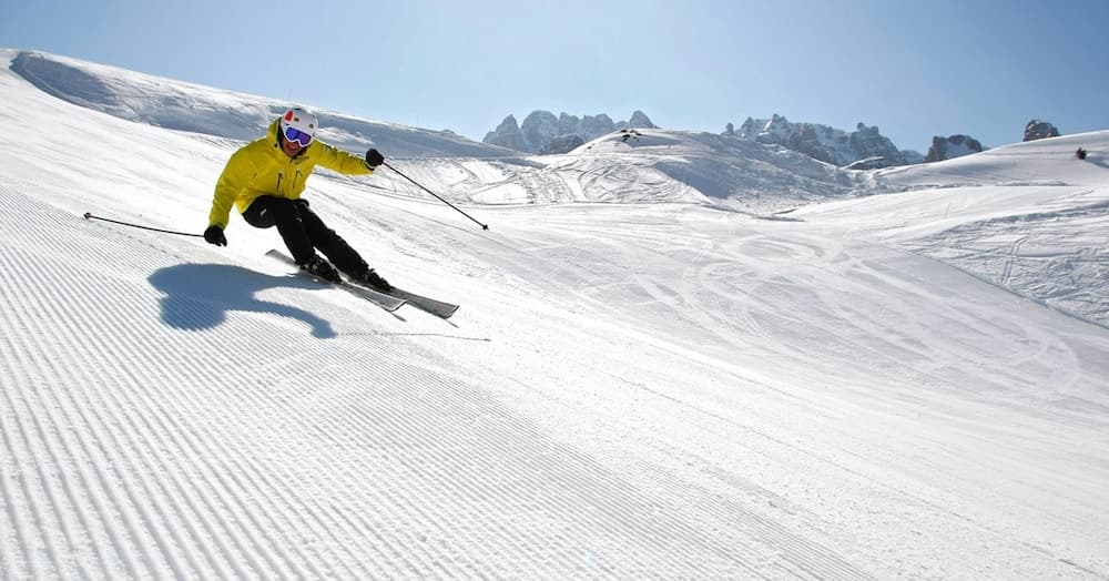 Skiing