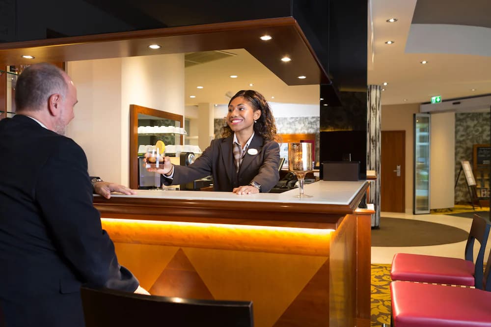Lobby lounge