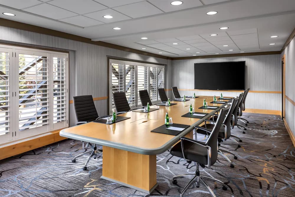 Meeting facility