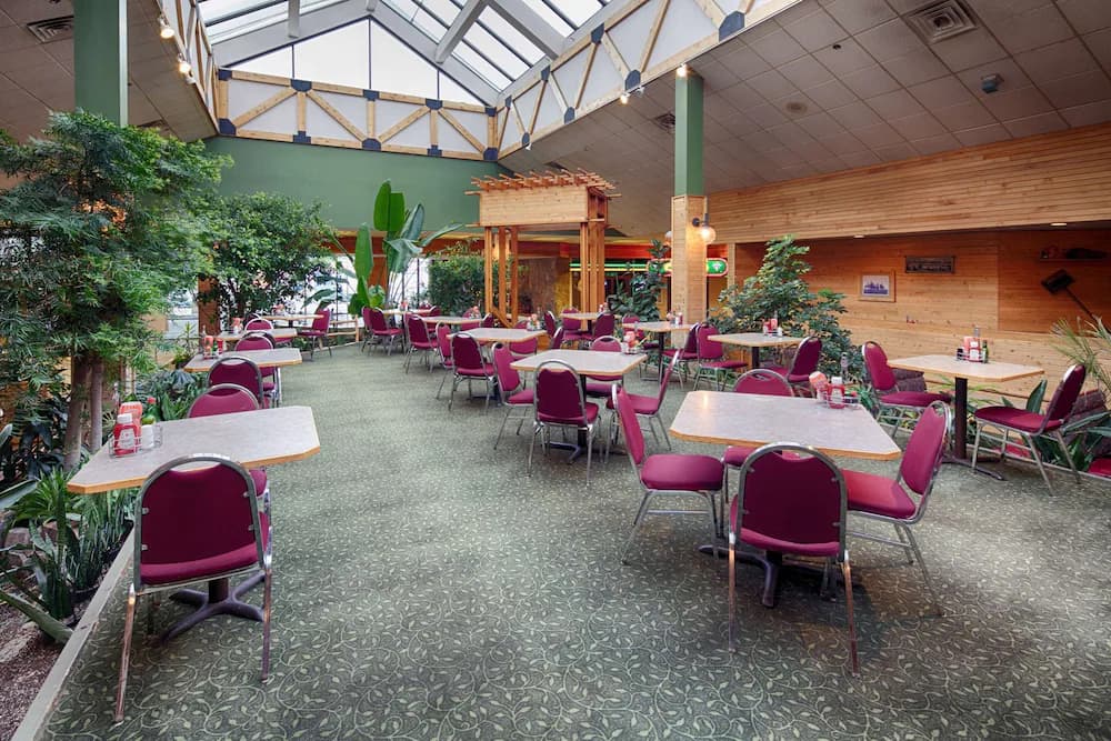 Breakfast area