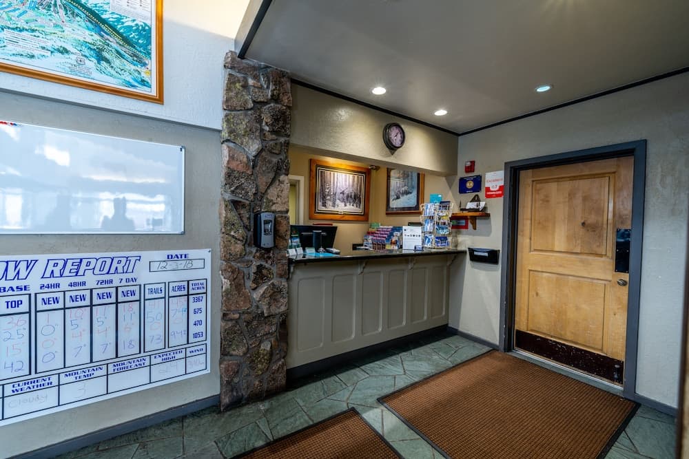 Concierge desk