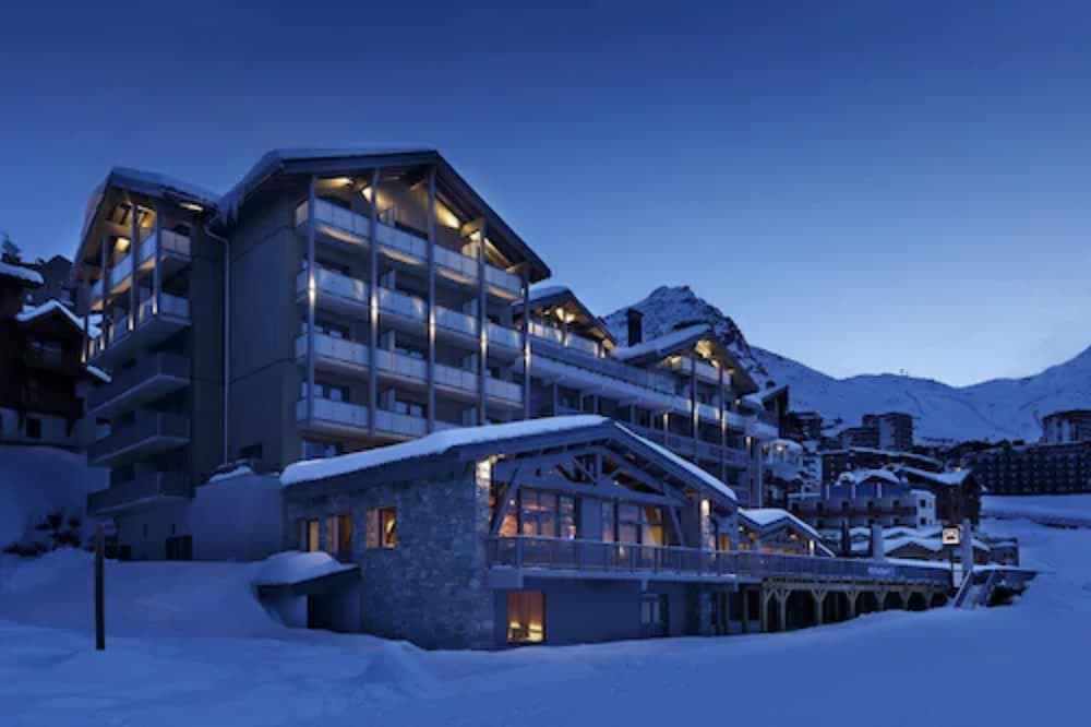Primary image