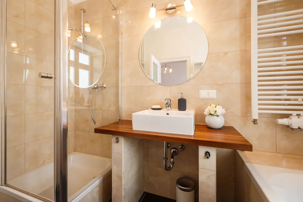 Bathroom shower