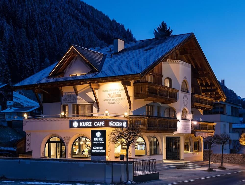 Primary image