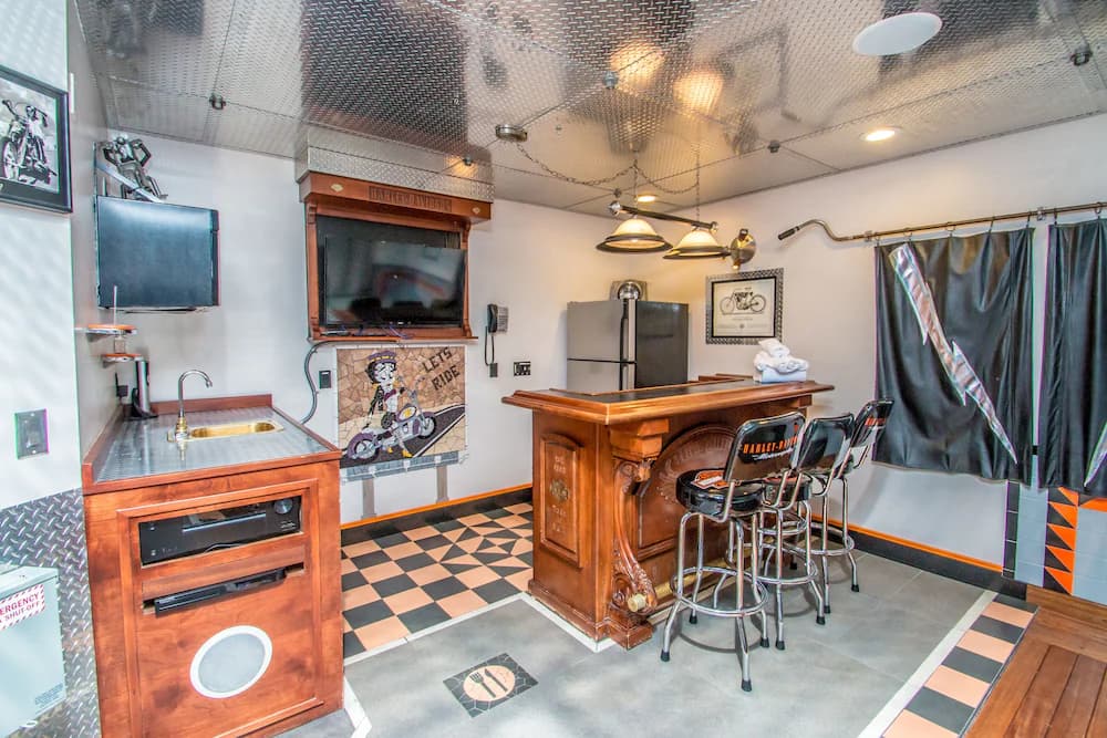 Private kitchenette