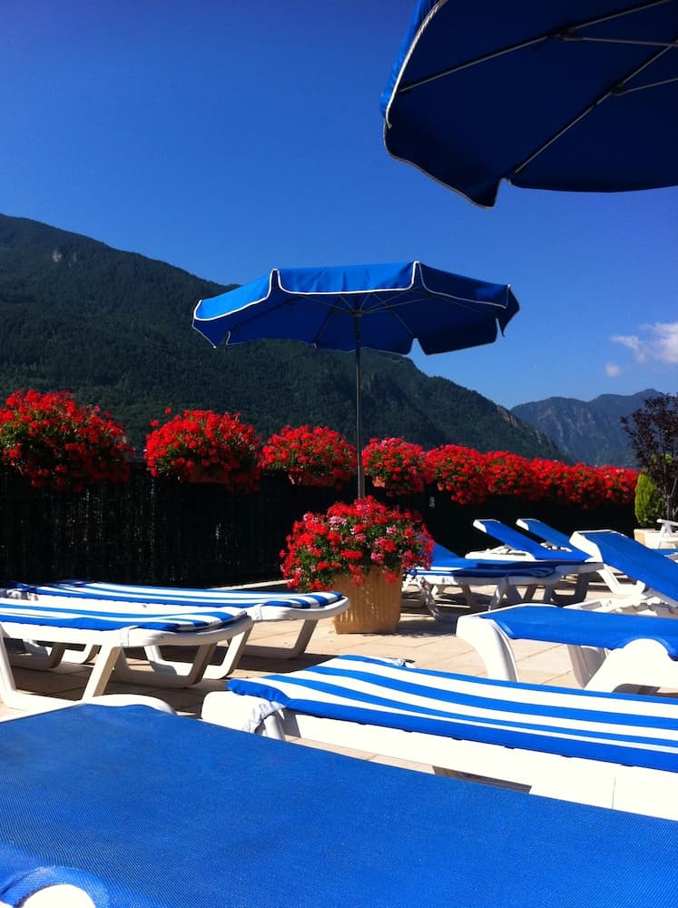 Sundeck