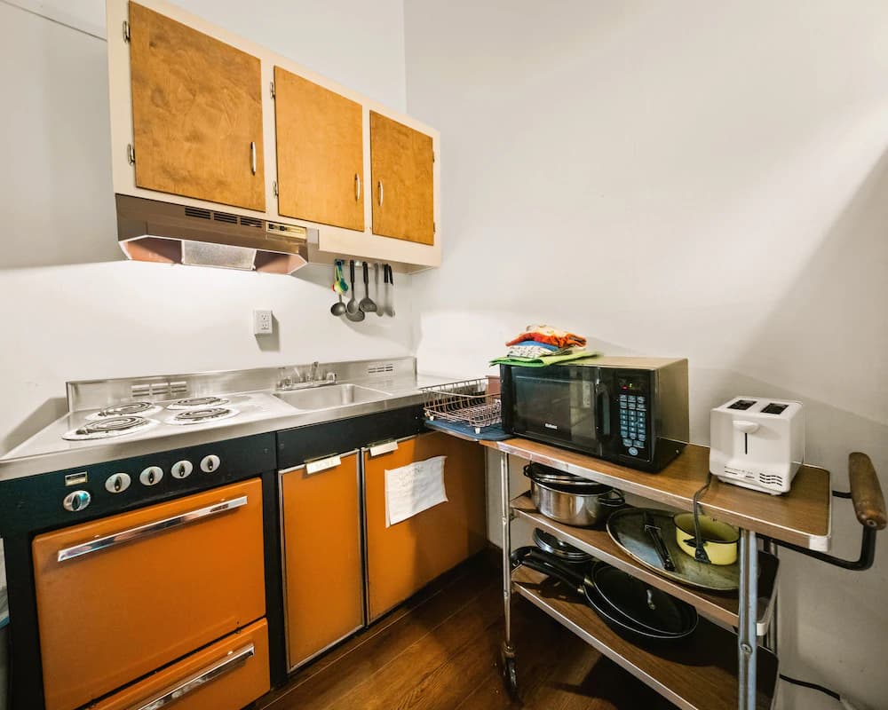 Private kitchenette