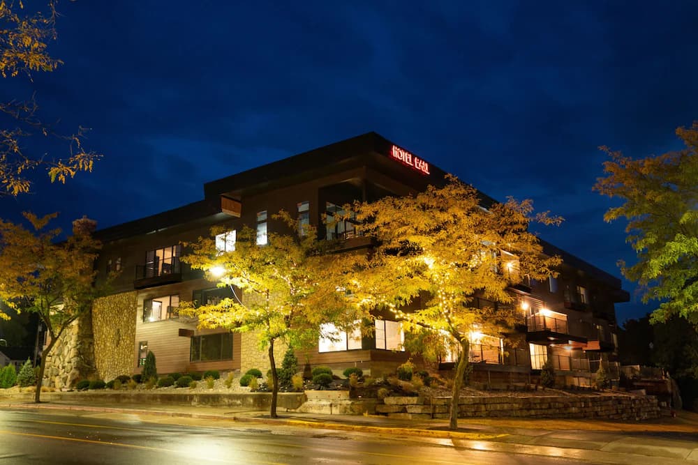 Front of property - evening/night