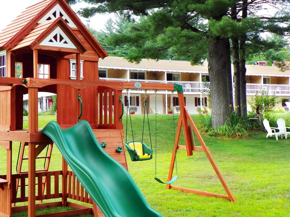 Children's play area - outdoor