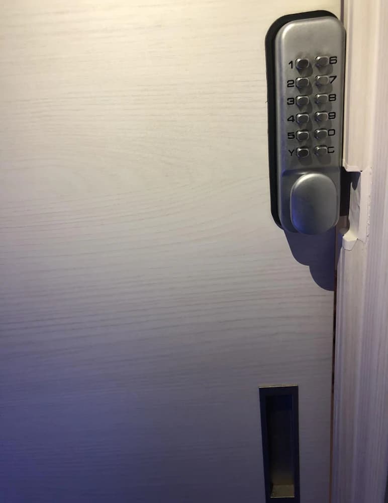 Room amenity