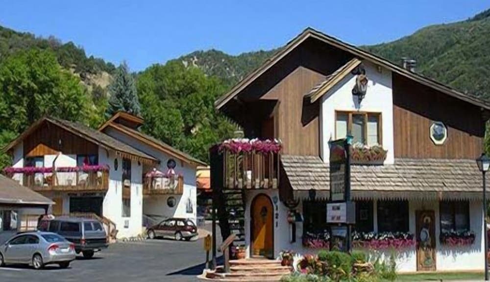 Primary image