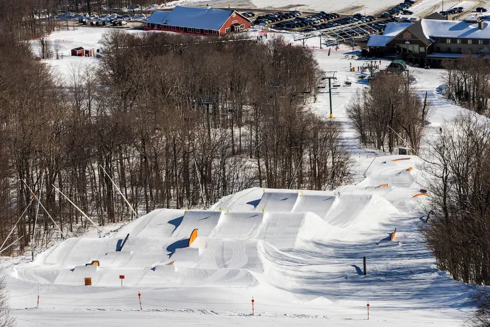 Snow and ski sports