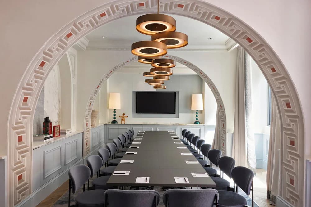 Meeting facility